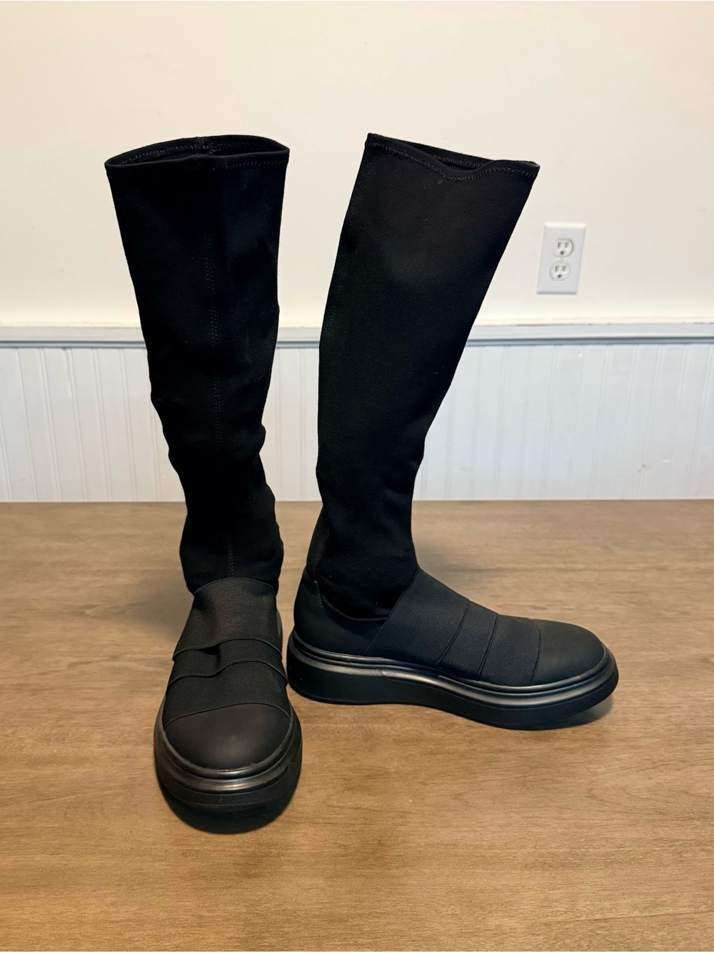 Fessura Over-the-Knee Stretch Elastic Sock Boots with Platform Sole SZ.7